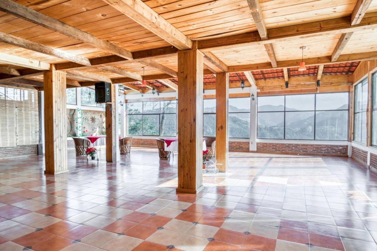 Hotel Vista Markes Zacatlán Eksteriør bilde
